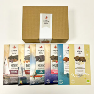 Box 2 Christmas bars + 4 Dark Chocolate bars